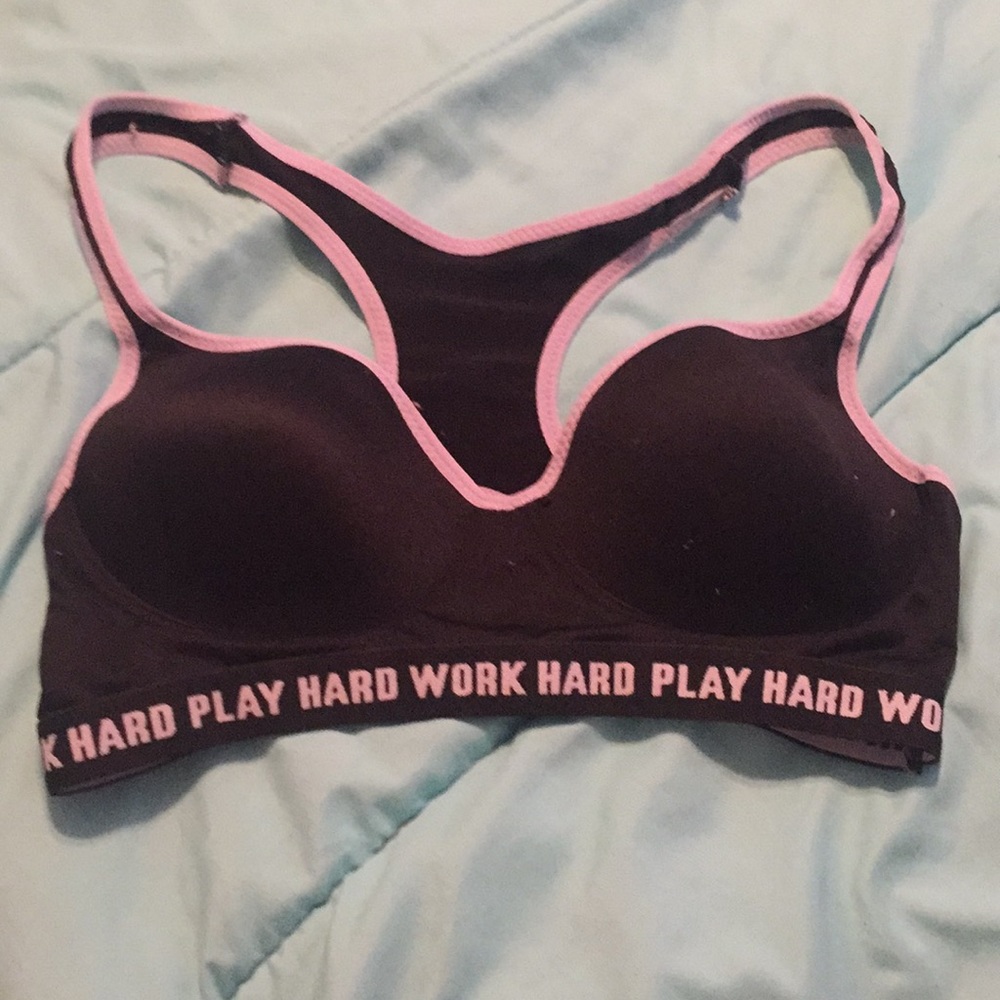 sports bra